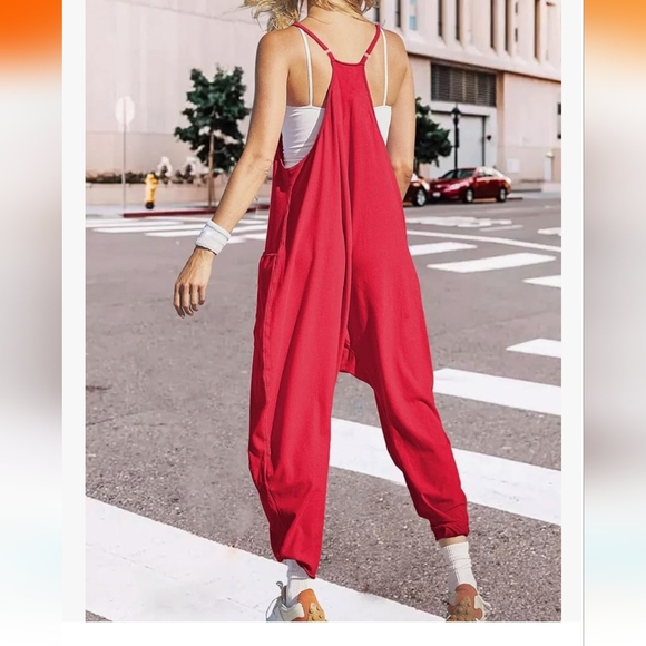 💥CLEAR OUT🎉 Womens Casual V Neck Sleeveless Jumpsuit NWOT - Picture 2 of 5